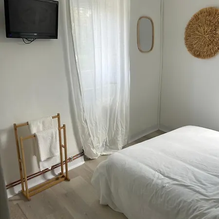 La Petite Maison D'arbas *