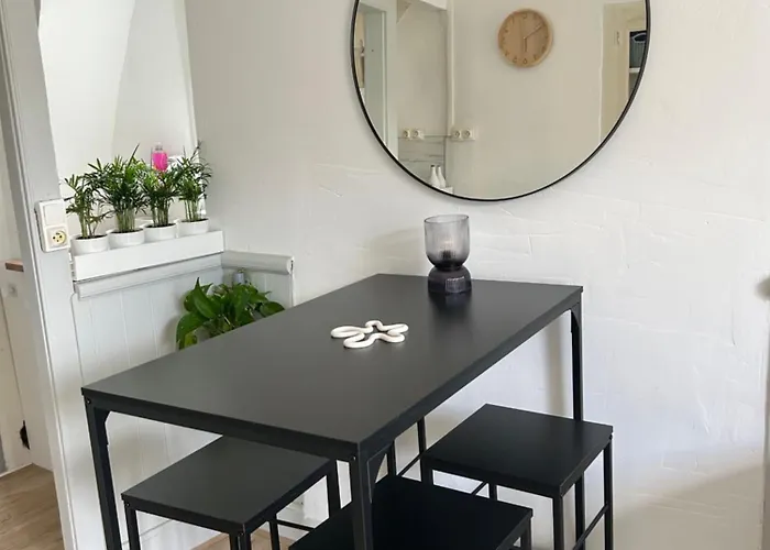 La Petite Maison D'arbas בית נופש Arbas