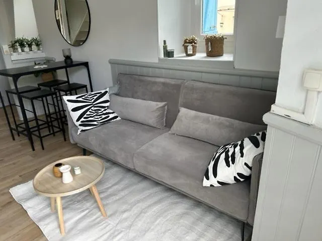 La Petite Maison D'arbas