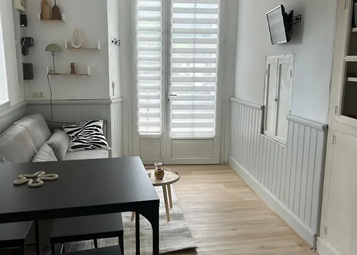 La Petite Maison D'arbas